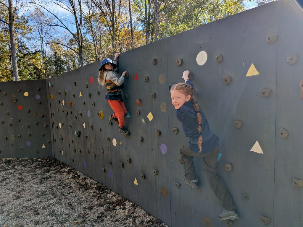 Bouldering! - Scouting 334 Bouldering!