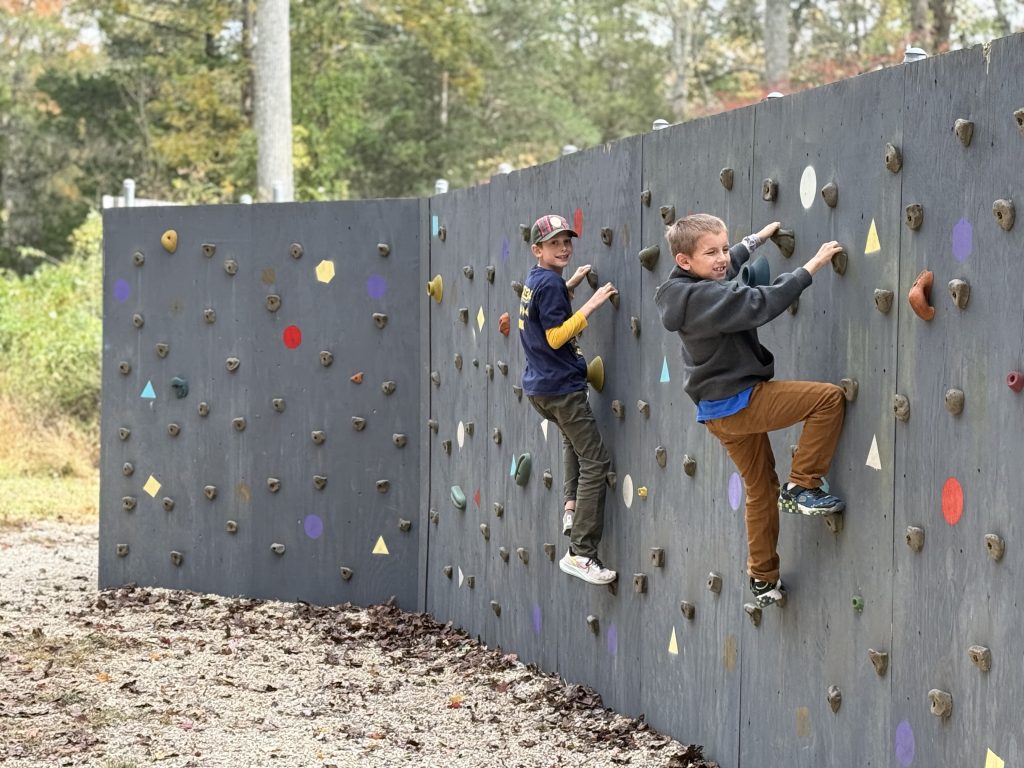 Bouldering! - Scouting 334 Bouldering!