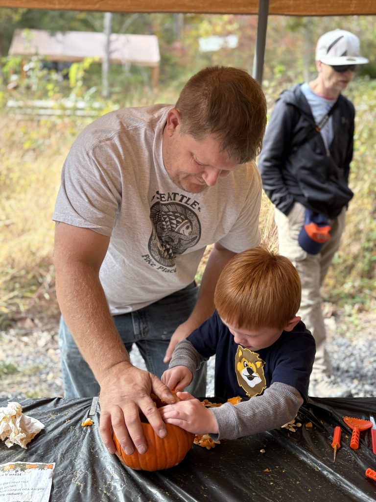 Pumpkin carving! - Scouting 334 Pumpkin carving!
